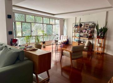 Sala · Apartamento de 3 quartos e 2 vagas na Quadra da Praia