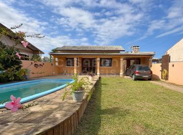 1 · Casa com Piscina a Apenas 555m do Mar em Arroio do Sal