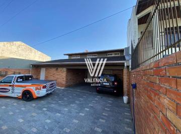 e00d3697456cda40fd6ef35adba188dd781aa7ef · Casa Semi-Mobiliado | 4 quartos | 400m² | 3 Suite | Rebouças - Curitiba/PR