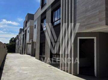 d426ef0d660fb35ca2642340667dfcde3f8dc093 · Sobrado em Condominio | 3 Dorm | 2 vagas | 102m² priv | Pilarzinho/PR