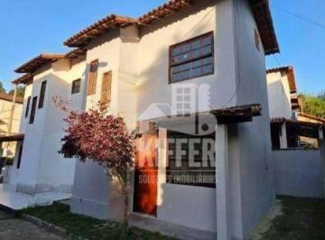 Maravilhosa casa em conMadômino fechado com portaria 24 horas no Sapê · Casa com 2 dormitórios à venda, 59 m² por R$ 210.000,00 - Pendotiba - Niterói/RJ
