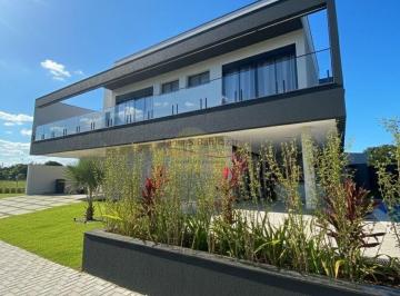Casa · 291m² · 6 Quartos · 4 Vagas · Casa Alto Padrão - Peruíbe/SP