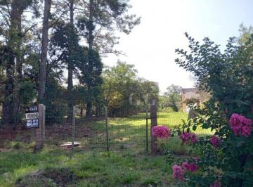 0056ca07f1ee19923e6277fe76e025589f016dbd · Terrenos bem localizados em Itapuã