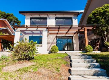 Casa · 339m² · 4 Quartos · 4 Vagas · Casa à venda - em São João