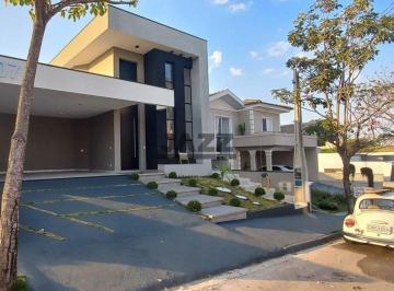 Casa · 220m² · 3 Quartos · 2 Vagas · Sobrado com 3 Quartos, Piscina e Pé-Direito Duplo