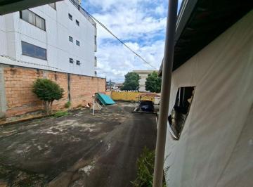 Imagem 1 · Casa para venda em Amazonas, Contagem