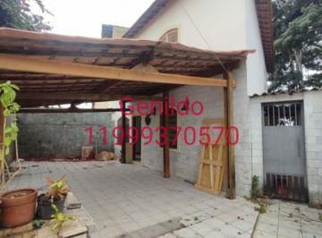 Casa de 3 quartos, São Paulo · Casa com 3 quartos, 2 vagas de garagem, quintal grande, fácil acesso ao metrô aceita pet FL55