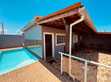 Casa de 2 quartos, Itanhaém · Lindíssima casa com piscina lado praia em Itanhaém boa localização