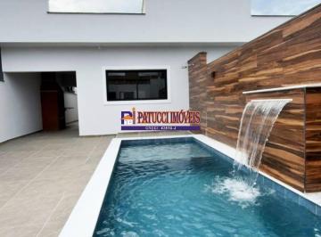 Casa · 156m² · 2 Quartos · 2 Vagas · Oportunidade em Itanhaém: Casa com Piscina Perto do Mar!