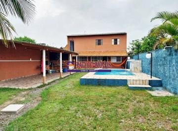 Casa · 300m² · 2 Quartos · 5 Vagas · REFÚGIO EM MONGAGUÁ: PISCINA COM CASCATA, CHURRASQUEIRA E MUITO ESPAÇO
