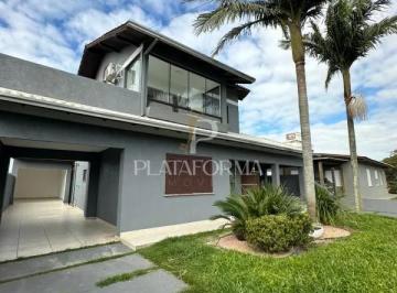 Casa de 3 quartos, Tramandaí · Casa Mobiliada de 222m² no Centro – 3 Dormitórios (2 Suítes) e Anexo de Lazer com Sinuca