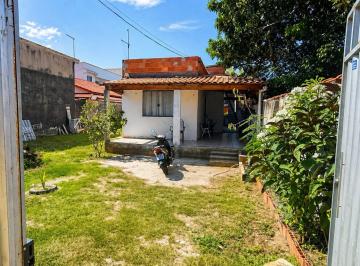 Casa de 4 quartos, Saquarema · Casa 4 Quartos, ~400m2, Esquina Praia, Localização Comercial
