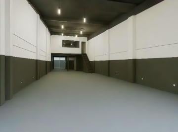 Comercial · 450m² · Loja de Rua Frente com 450m² no Galeão, Rio de Janeiro