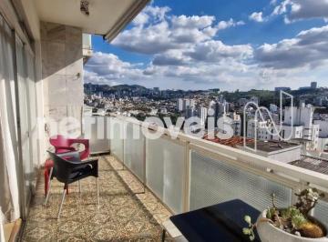 Apartamento · 140m² · 4 Quartos · 2 Vagas · Ótimo apartamento no Santo Antônio com excelente varanda na sala com vista livre!