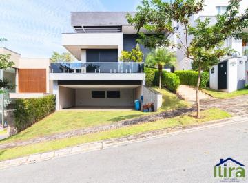 v4393a.jpg · Casa à venda com possibilidade de porteira fechada, com 3 suítes, com piscina e 6 vagas de garagem n