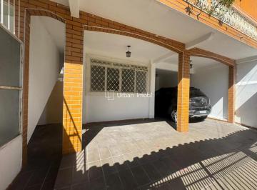 Casa · 210m² · 4 Quartos · 2 Vagas · Aluguel Casa térrea com 4 quartos, garagem na Sessenta em Volta Redonda