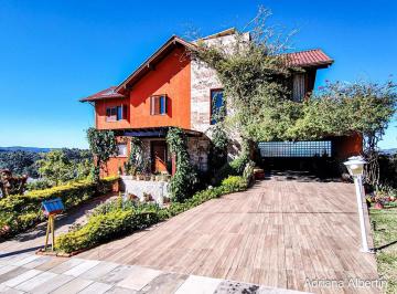 Casa · 399m² · 3 Quartos · 4 Vagas · Casa estilo sítio no Alphaville Porto Alegre | Lago com carpas, pomar e vista pe