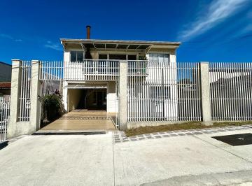 2898_iVYS59N2TS_28986a078931a67d6.jpg · Sobrado com 7 quartos no Bairro Xaxim