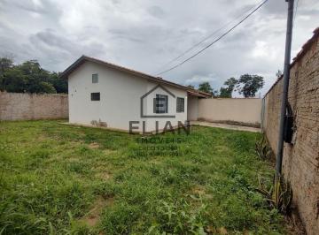 Foto 01 · Imperdível! Casa à venda em com 02 quartos, 2 suítes, 1 sala, 2 banheiros, 4 vagas de garagem e 76,