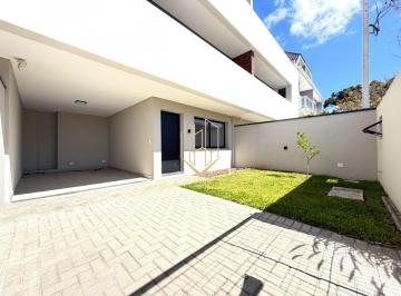 Casa de 3 quartos, Curitiba · Sobrado triplex novo com 3 quartos e 2 vagas em Santa Felicidade