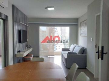 Apartamento de 2 quartos, Santos · Frente total para o mar!
Apto de esquina com varanda.