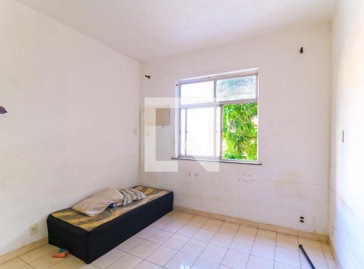 Foto do imóvel - Compra apartamento com 2 quartos, 1 suíte, aceita pets