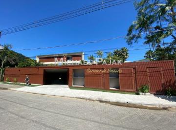 Casa · 710m² · 7 Quartos · 4 Vagas · Seu refúgio pé na areia no litoral norte está aqui! Michael Pajak (11) 99996-4550