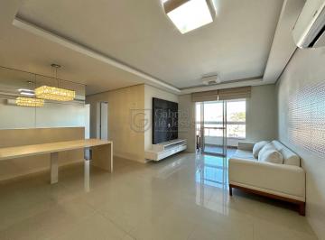 Apartamento · 113m² · 3 Quartos · 2 Vagas · Amplo apartamento semimobiliado com home office
