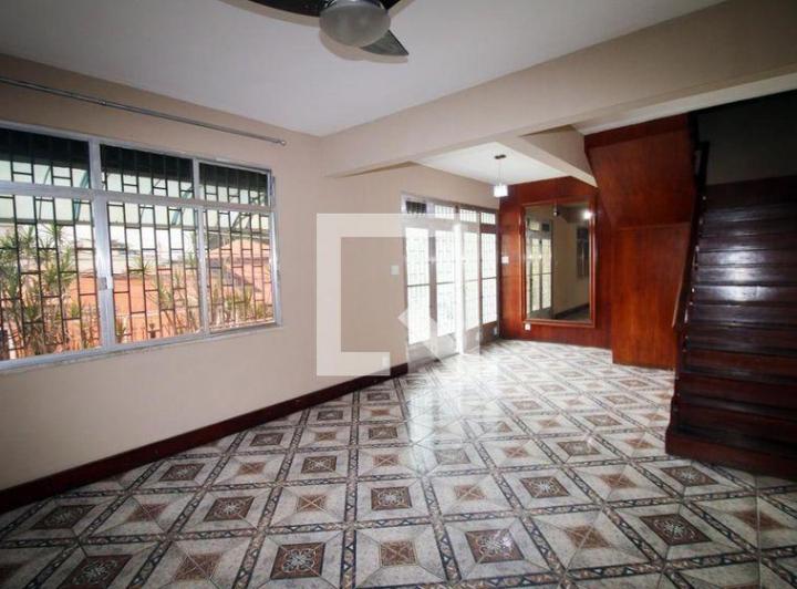 Foto do imóvel - Casa para comprar na Vila Kosmos com 5 quartos, quintal e varanda