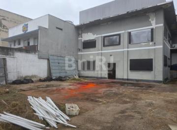605078voh.jpg · Prédio frente rua proximidades supermercado Mundial 