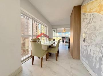 Apartamento · 120m² · 3 Quartos · 2 Vagas · Apartamento em Rua 254 - Meia Praia - Itapema/SC