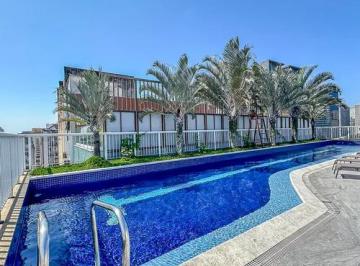 Piscina · Flat com excelente infra estrutura na Lapa!