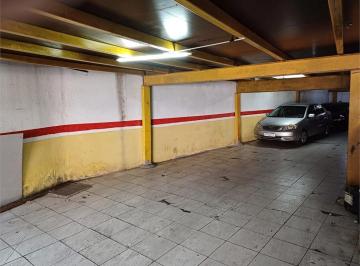 Comercial de 4 quartos, São Paulo · Galpão a venda em Santa Ifigênia