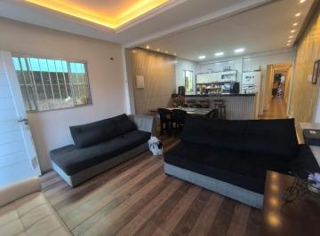 Casa · 100m² · 3 Quartos · 2 Vagas · Linda Casa à Venda no Centro de Bertioga Localização privilegiada