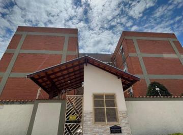 Apartamento de 2 quartos, Pindamonhangaba · Apartamento com mobília parta locação