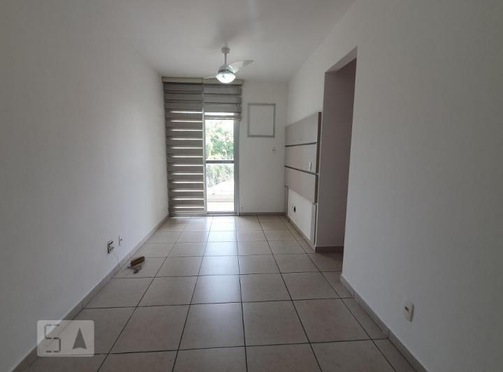 Foto do imóvel - Comprar apartamento com 3 quartos, varanda e aceita animais