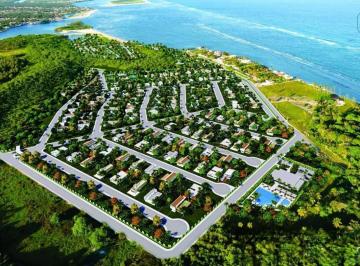 Terreno · 493m² · Lote com 493m² à venda no Condomínio Saco da Pedra Beach Residence na Massagueira