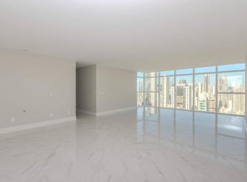 Apartamento · 141m² · 3 Quartos · 2 Vagas · Apartamento à venda no Centro em Balneário Camboriú.