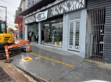 Comercial · 200m² · Galpão na Rua Edimburgo, N. 270 - Subsolo 2 • 200 m²