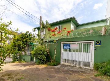 639ww8mo0mtxy233nrubb1c6sjnm · Casa em Petrópolis