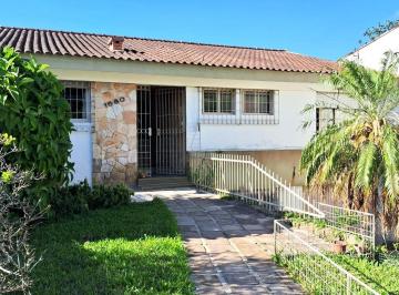 Casa · 250m² · 3 Quartos · 2 Vagas · Casa em Vila Conceição