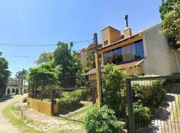 Casa de 4 quartos, Porto Alegre · Casa em Teresópolis