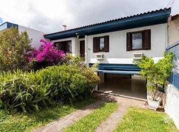 Casa de 3 quartos, Porto Alegre · Casa para Venda - 202m², 3 dormitórios, sendo 1 suites, 2 vagas - Cristal