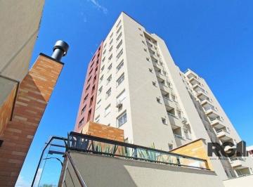 Apartamento · 83m² · 3 Quartos · 1 Vaga · Apartamento de três quartos com suíte e duas vagas de garagem no bairro Passo da