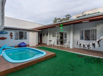 Casa · 157m² · 3 Quartos · 4 Vagas · Casa no Jardim do Salso de 3 dormitórios pátio e piscina