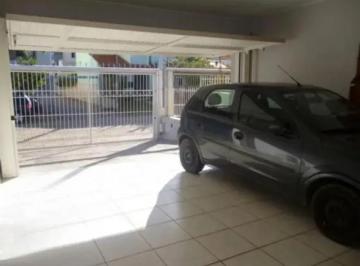 Casa espaçosa, com excelente localização e repleta de comodidades, esta é a sua  · Casa térrea com 3 dormitórios, suíte e 3 vagas.