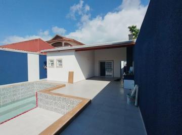 Casa de 3 quartos, Itanhaém · Casa com 3 quartos e piscina em Itanhaém.