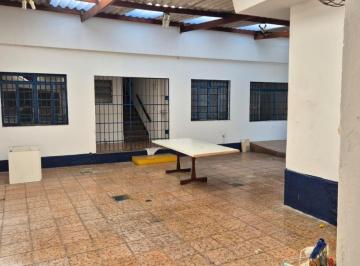Comercial · 500m² · 4 Vagas · Casa comercial na Avenida Professor Papini, N. 147 • 500 m²