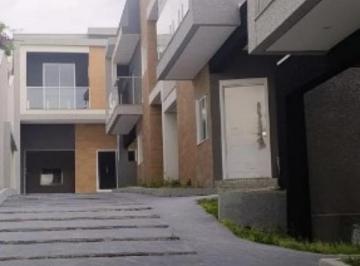 Casa de 4 quartos, Curitiba · Sobrado de Alto Padrão no Portão: 212m², 4 Quartos e Lazer Privativo!