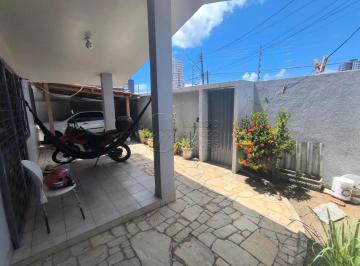 Casa · 160m² · 6 Quartos · 2 Vagas · Casa com 6 quartos e Varanda à venda no Farol